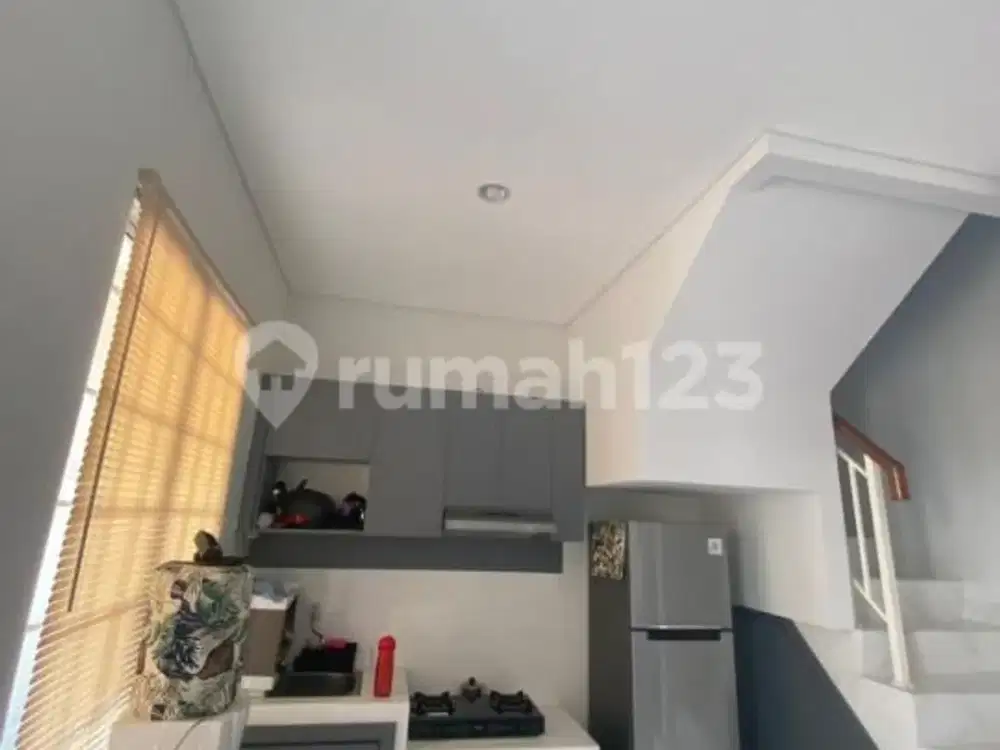 Rumah Full Furnish2 Lantai di Pusat Gading Serpong