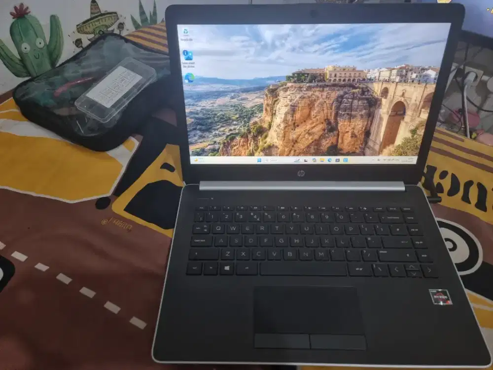 HP Laptop 14 Inch