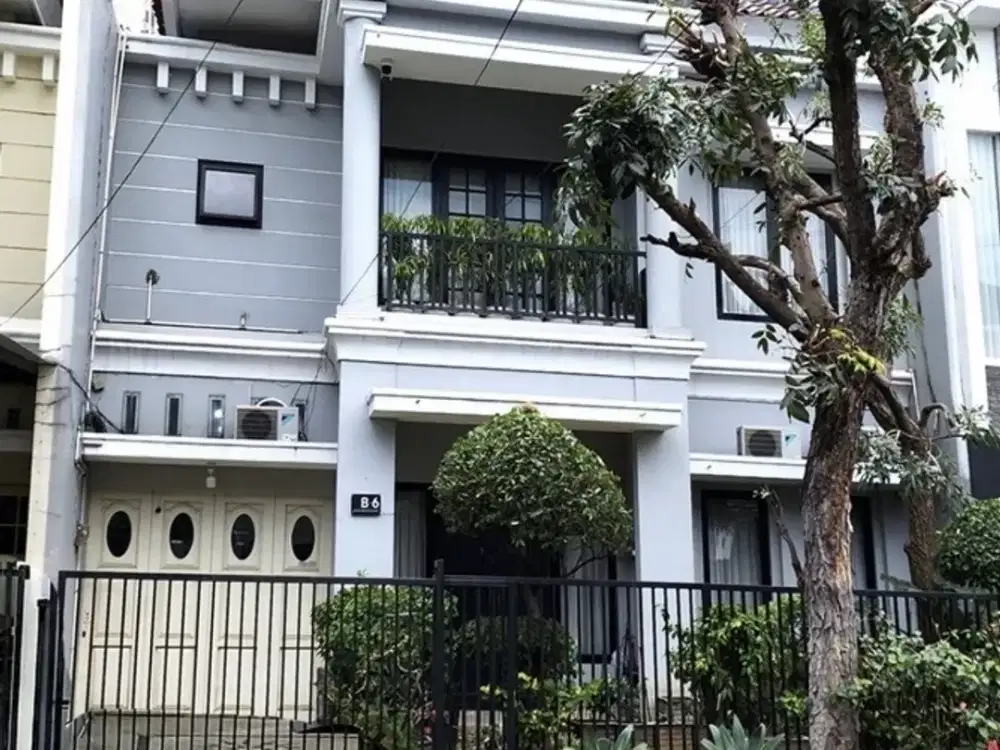 Rumah mewah Graha Santoso Regency