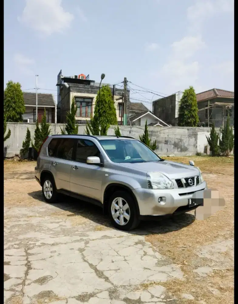 Nissan X-Trail 2010 AT