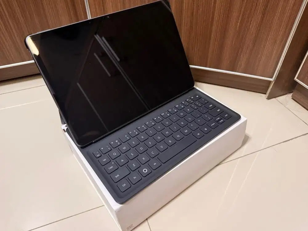 Huawei Matepad 11,5  8/128 Space Grey + Keyboard.
