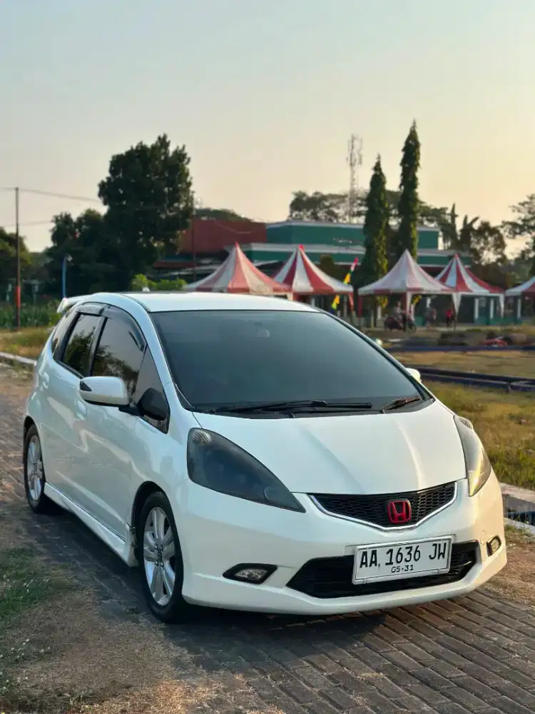 HONDA JAZZ RS TAHUN 2009