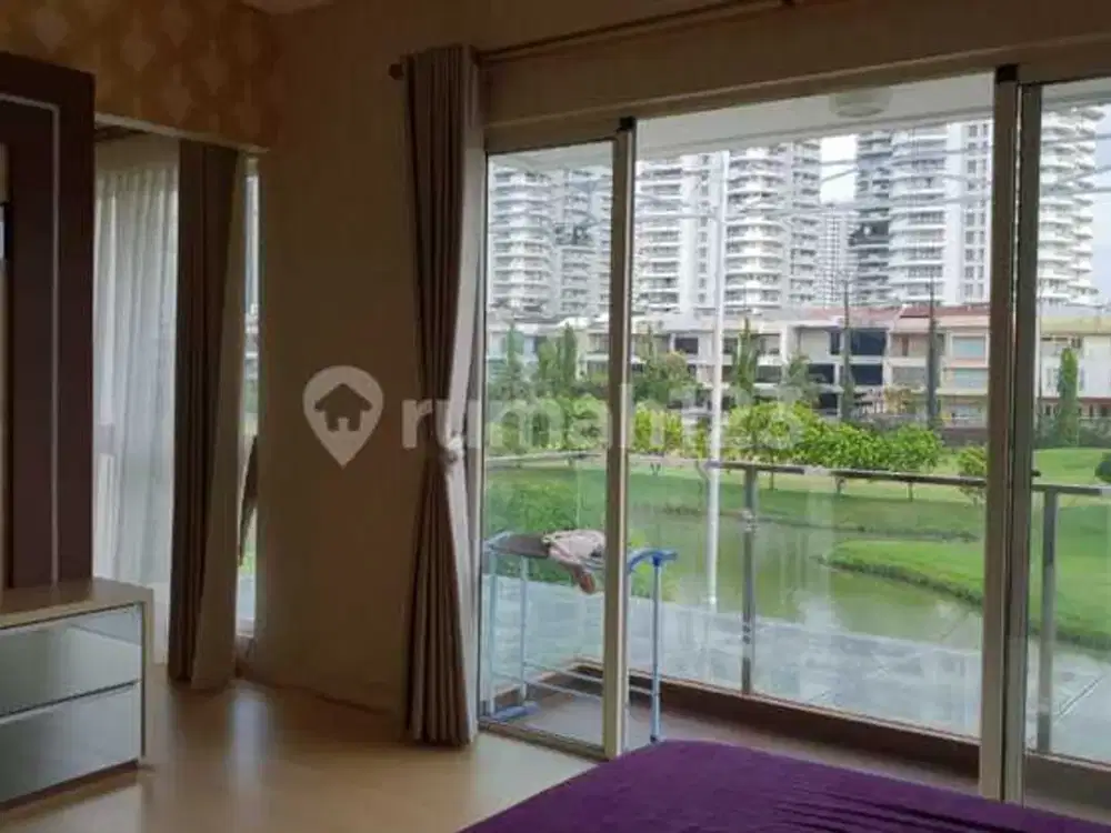 Rumah Golf Residence Ukuran : 8 X 25 M