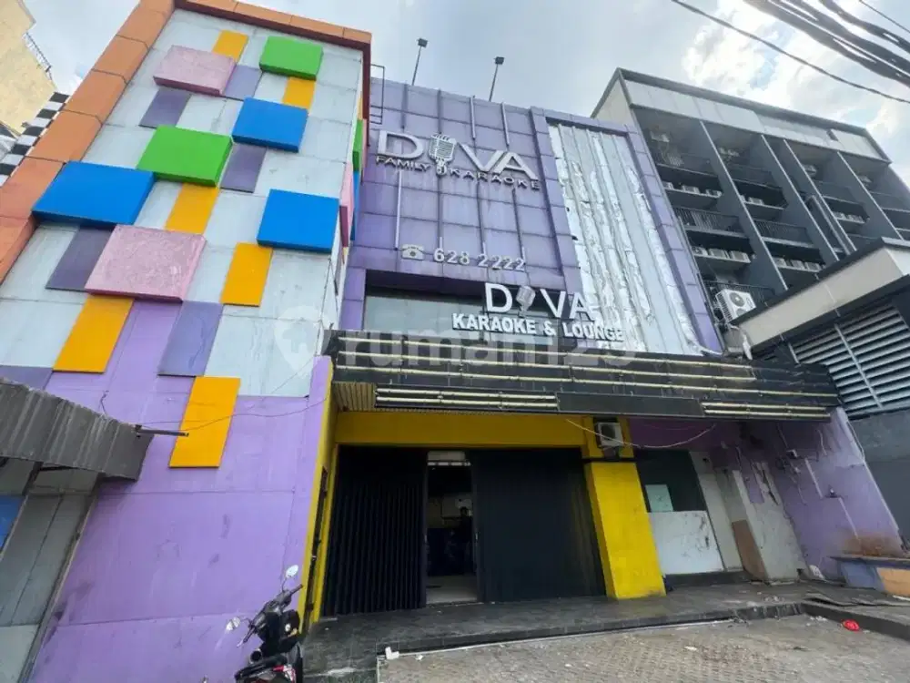 Gedung di Mangga Besar, Pinggir Jalan Utama, Lokasi Strategis