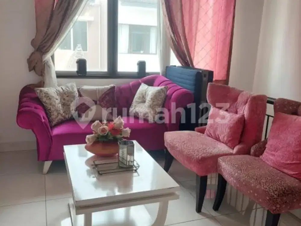 Rumah di sewa Foresta 4 kamar furnished