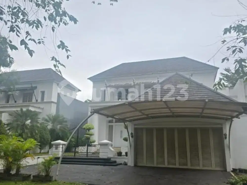 Rumah Dua Lantai Lokasi Strategis Dekat Sekolah Ternama dan Aeon Mall