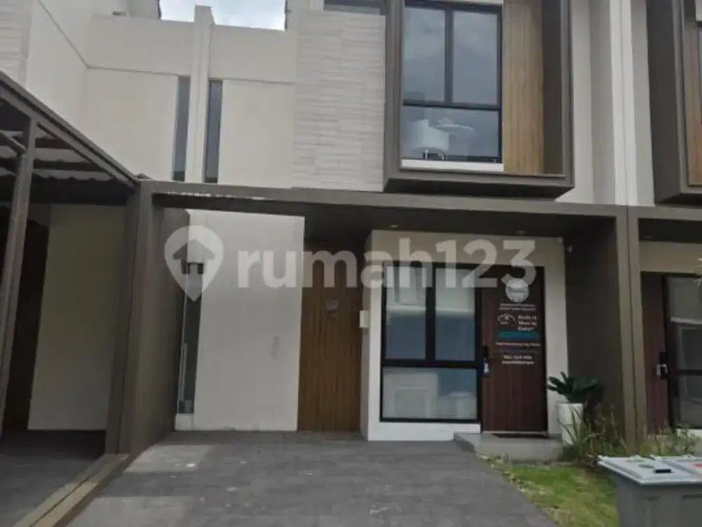Rumah Dua Lantai Dekat.sekolah dan Aeon Mall BSD
