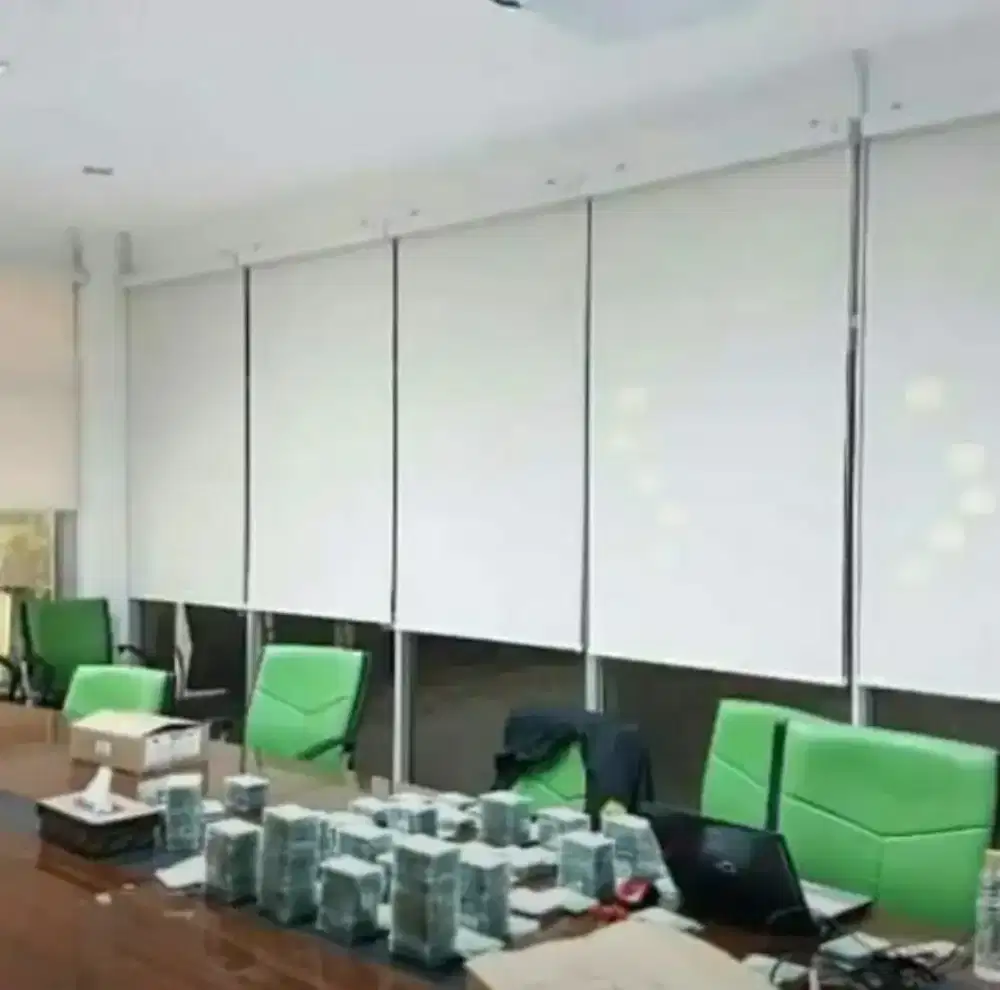 Gorden Jendela Minimalis - Roller Blinds - Wallpaper Dinding Motif