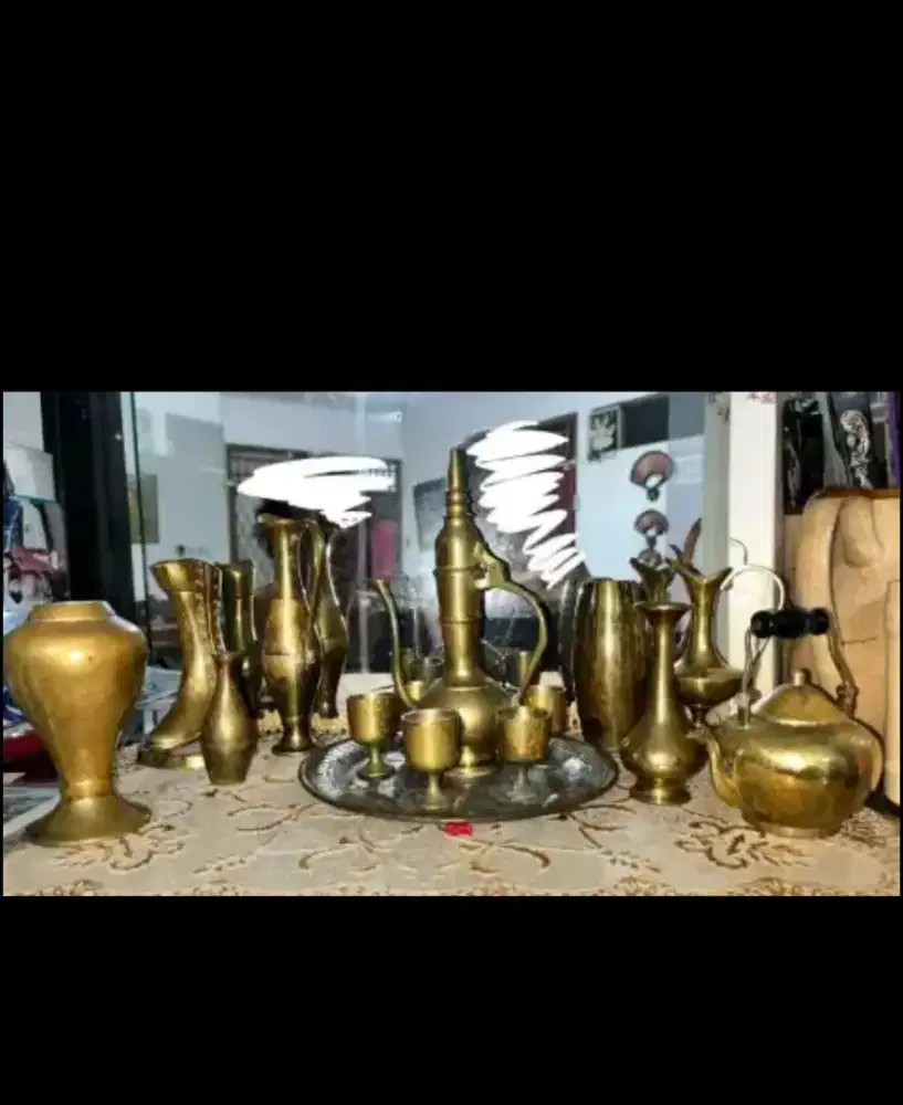 Kuningan Antik Satu Set Kondisi Antik