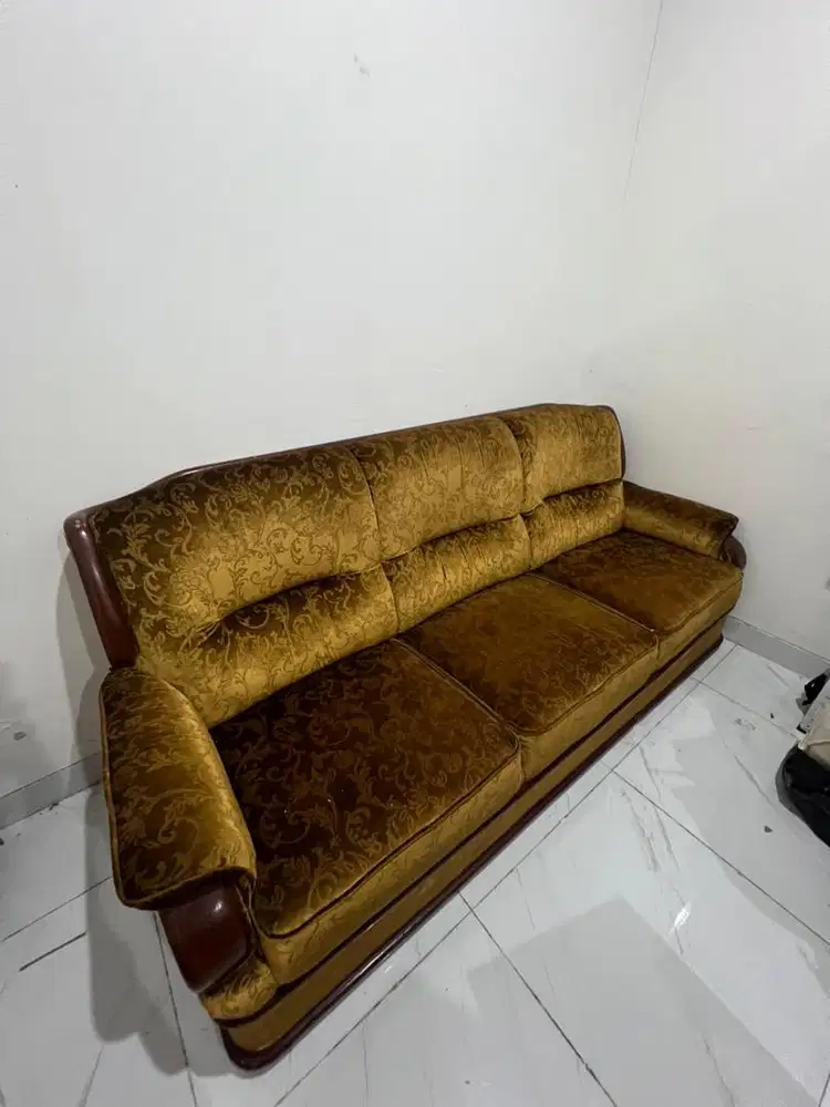 Sofa Emas Kayu Jati (NEGO)