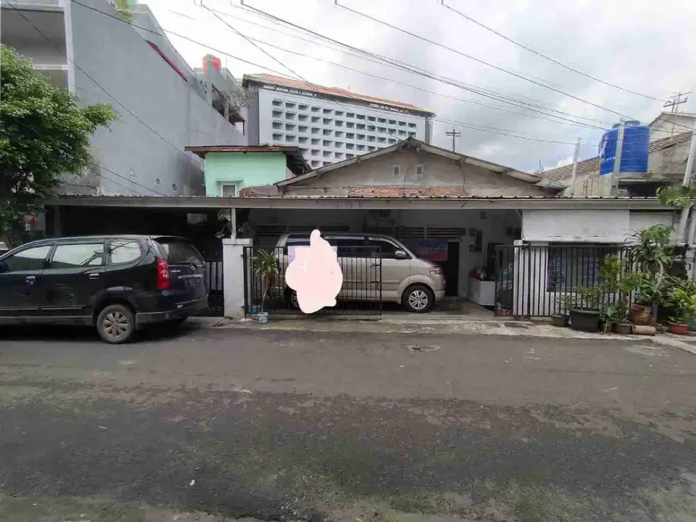 rumah tua di menteng dlm, dibelakang bidakara, jktsel