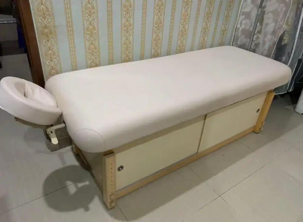 Matrass Informa Terapi Spa bahan Kulit