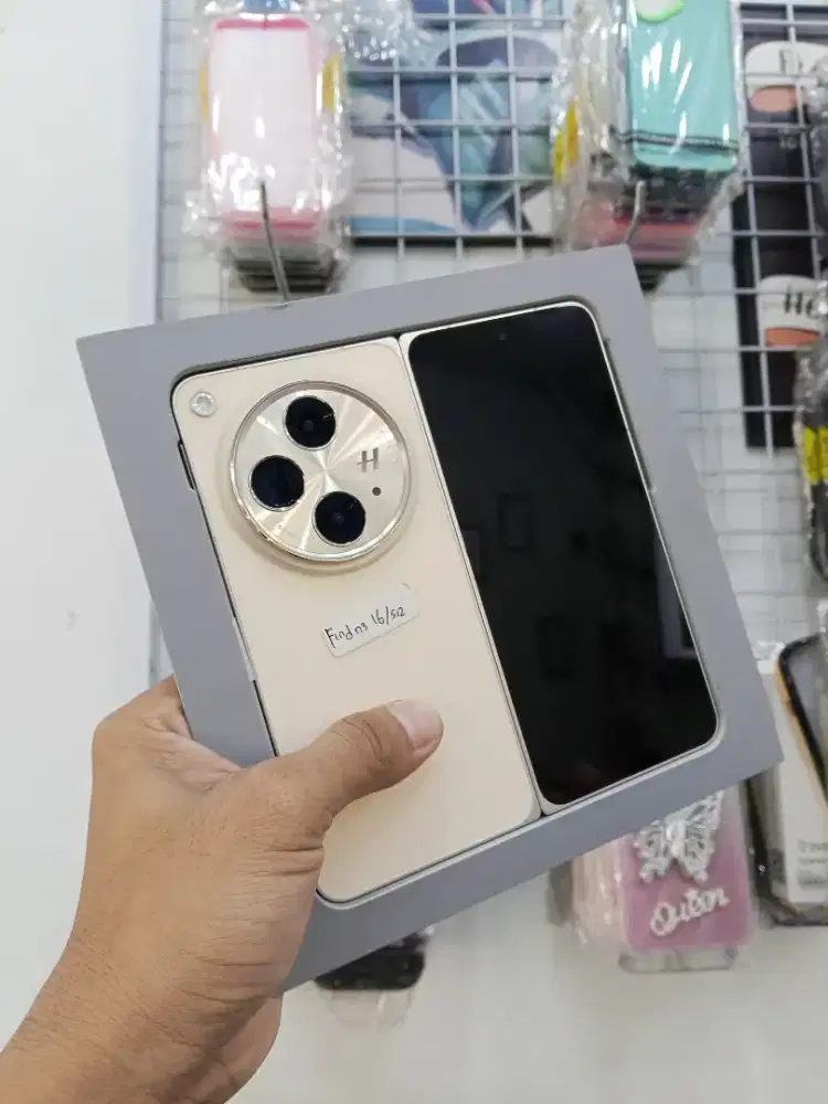 Oppo N3 16/523 lyr dlm ada bercak