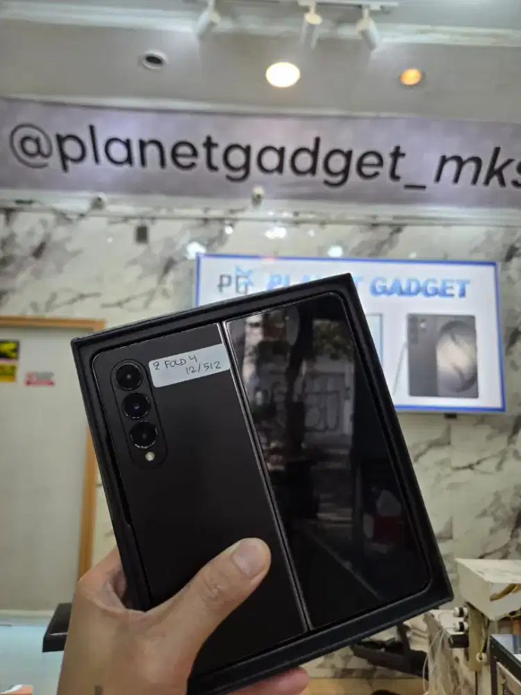 Samsung fold 4 12/512