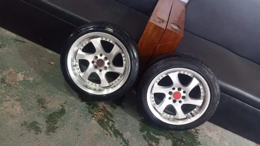 Ban Velg R16 lubang 4