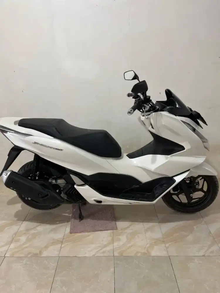 Jual Honda PCX 160 - Putih Mutiara - Kondisi Terawat & Istimewa!