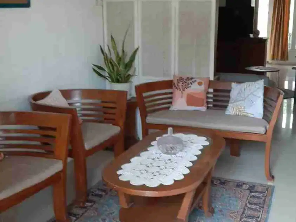 Rumah luas dan murah Ciledug