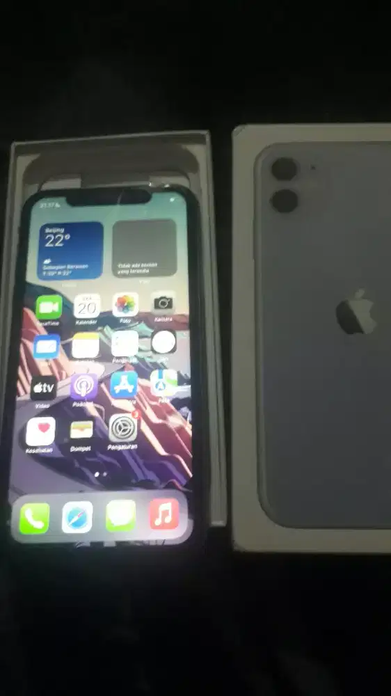 Iphone 11 65 GB  inter wifi only