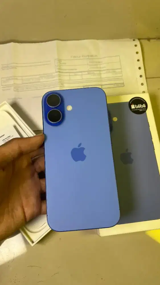iPhone 16 basic 128 resmi garansi on jual cepat