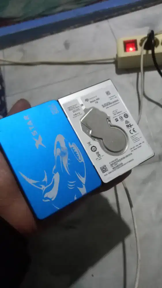 Ssd 128gb dan hdd1tera no minus