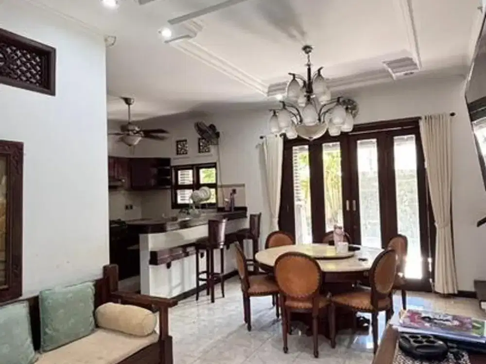 Villa Mewah Fully Furnished Disewakan di Palapa, Denpasar Area