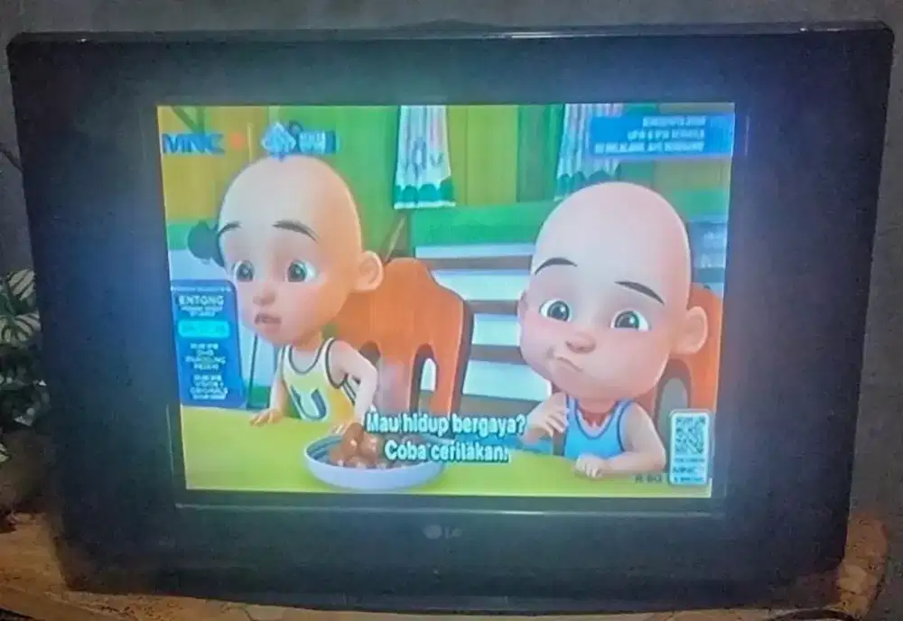 TV 14 INC LG FLAT LYR DATAR+STB DIGITAL BAGUS NORMAL&GBR BENING BEKASI