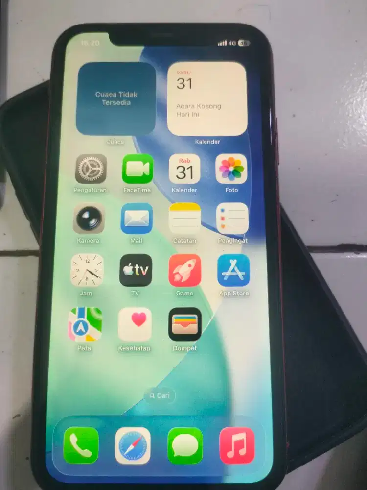 iPhone 11 64gb red