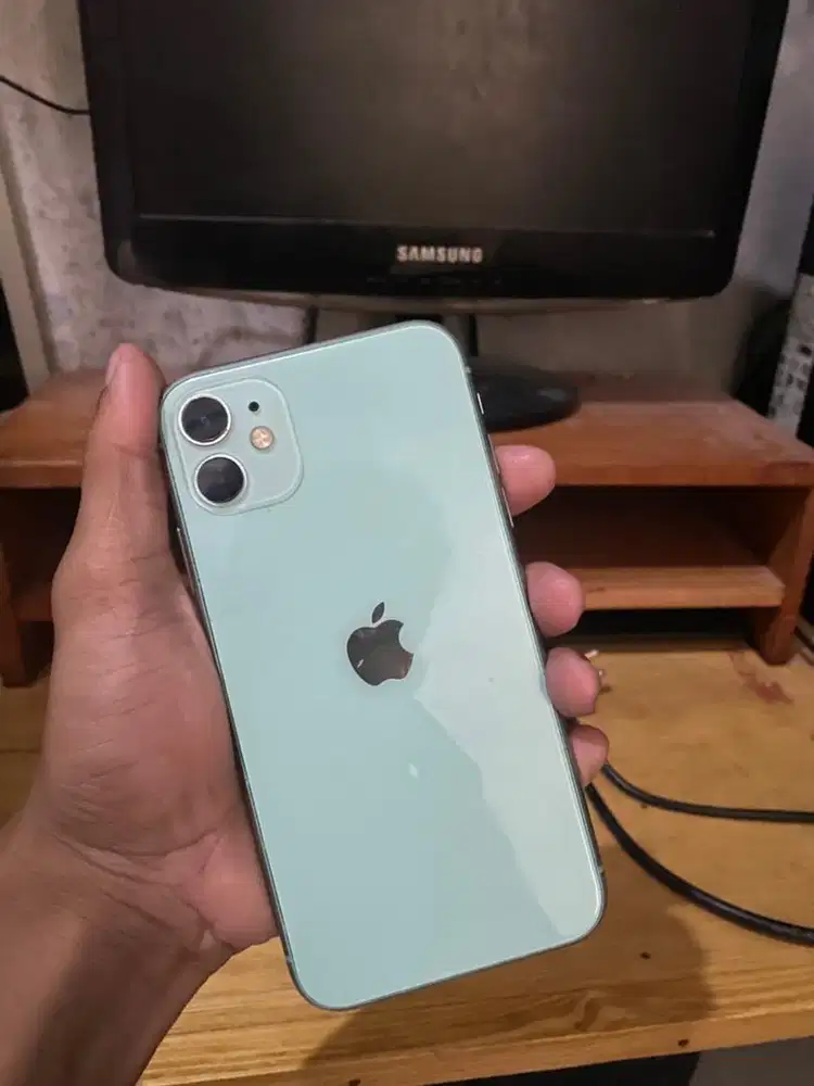 Iphone 11 64Gb bisa sinyal