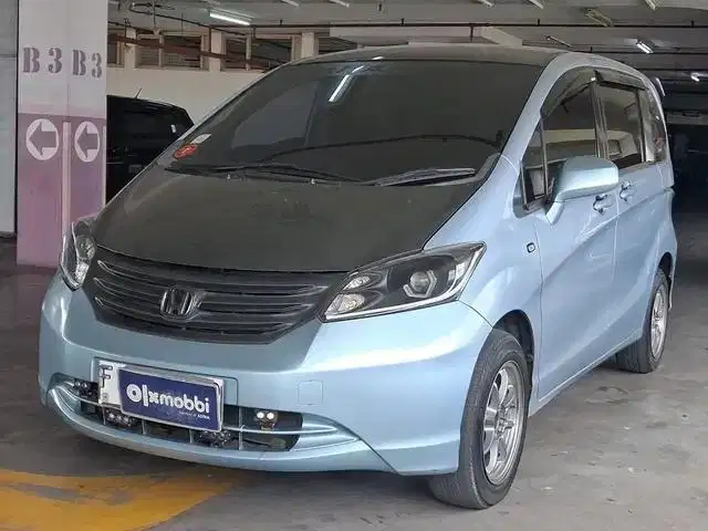 Honda Freed 1.5 E Bensin-AT Biru 2009