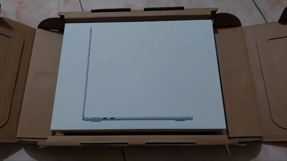 Apple Macbook Air 13/Apple Silicon M5/16GB/512GB