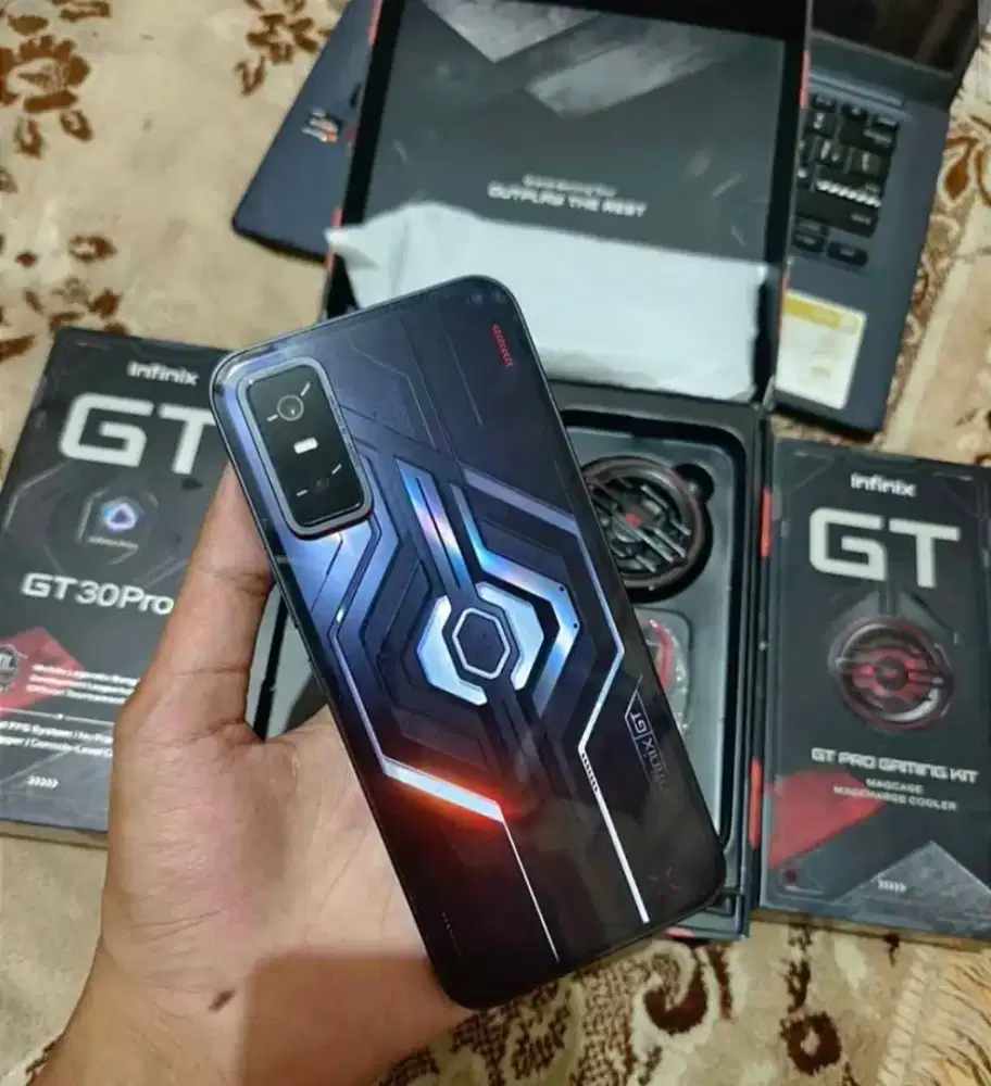 Infinix GT 30 pro ( special gift box )