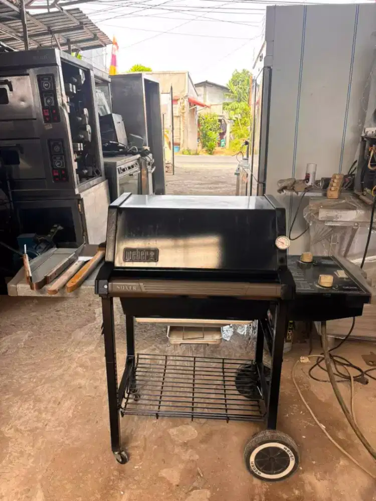 SMOKED GRILL
Merk Weber