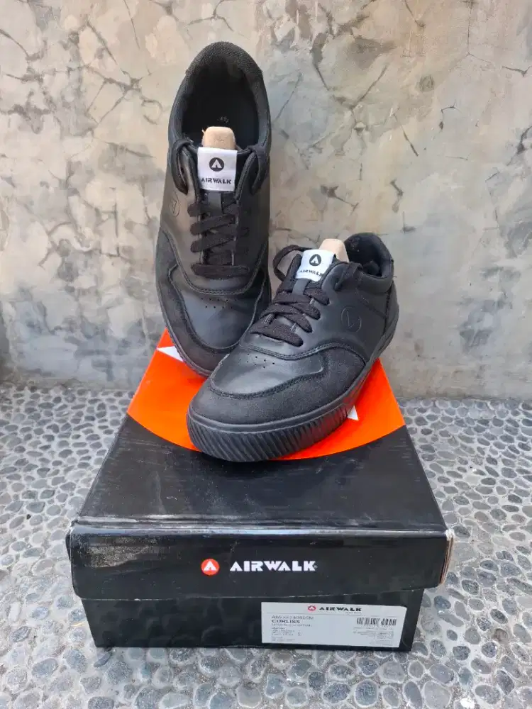 Sepatu Pria Airwalk Corliss Mono Black Bekas Original Size 40