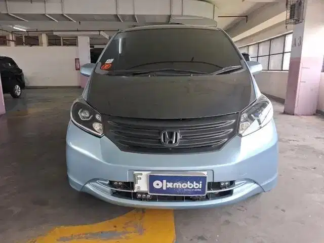 Honda Freed 1.5 E Bensin-AT Biru 2009