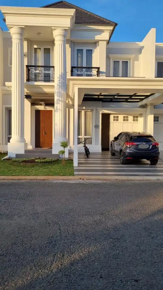 Di jual rumah cantik 2 lantai view taman dan danau di citra gran