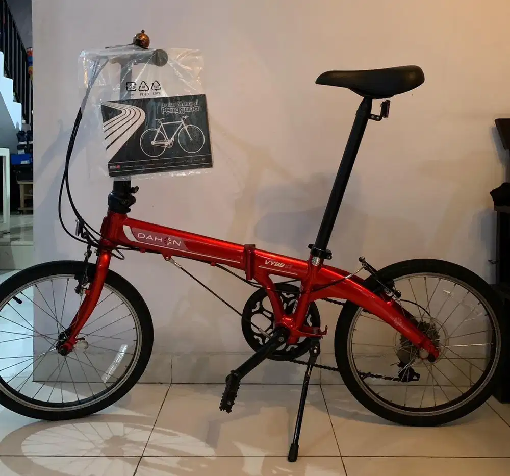 Sepeda lipat Dahon Vybe D7 merah metalik