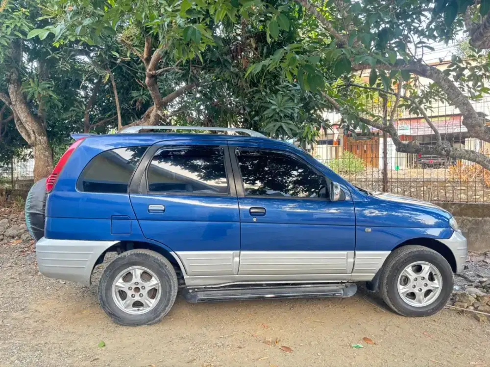 Daihatsu Taruna CSX Efi 2005