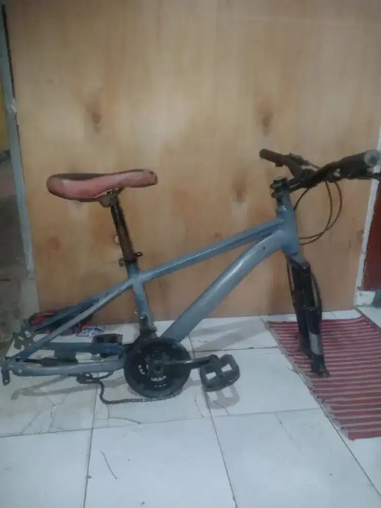 Batangan sepeda BMX Rubick 20in.doble cakram. Di jaksel