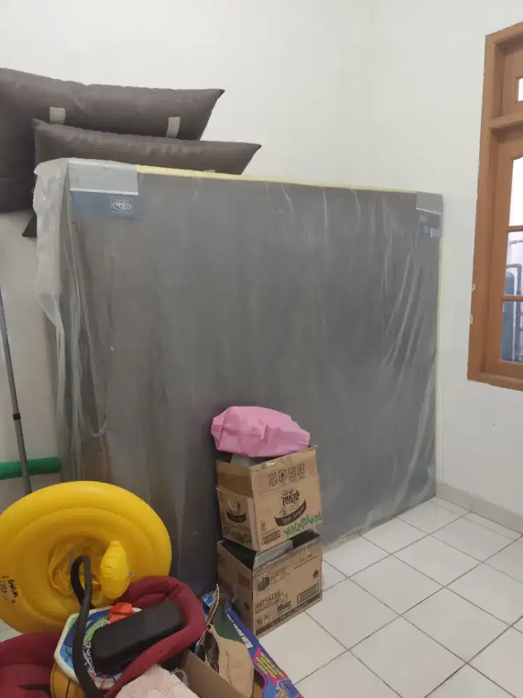 Set Kasur Divan 180x200 merk Elite like new