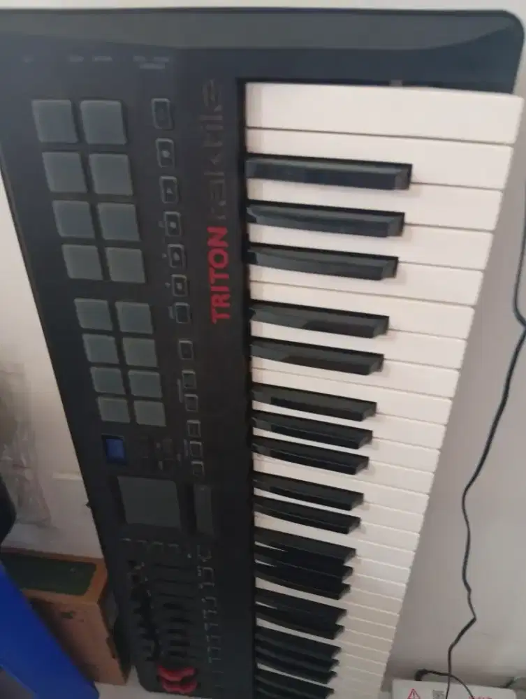 TRITON keyboard bisa Computer bisa mandiri menes lcd tit nyala smua ok