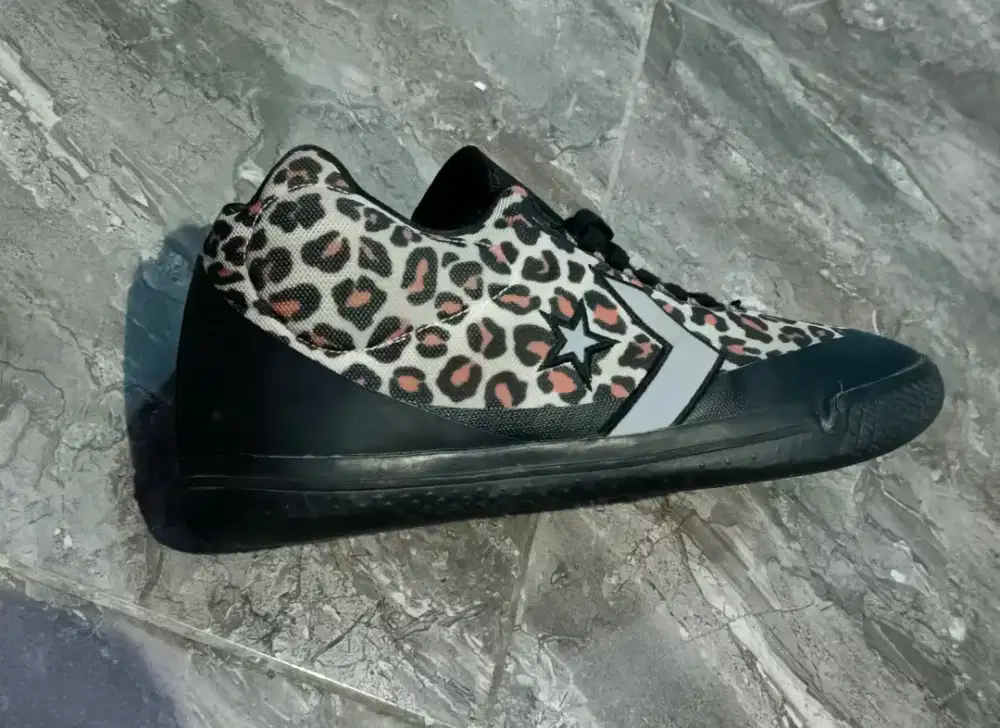 Sepatu Converse All star BB EVO leopard sz 44 ori