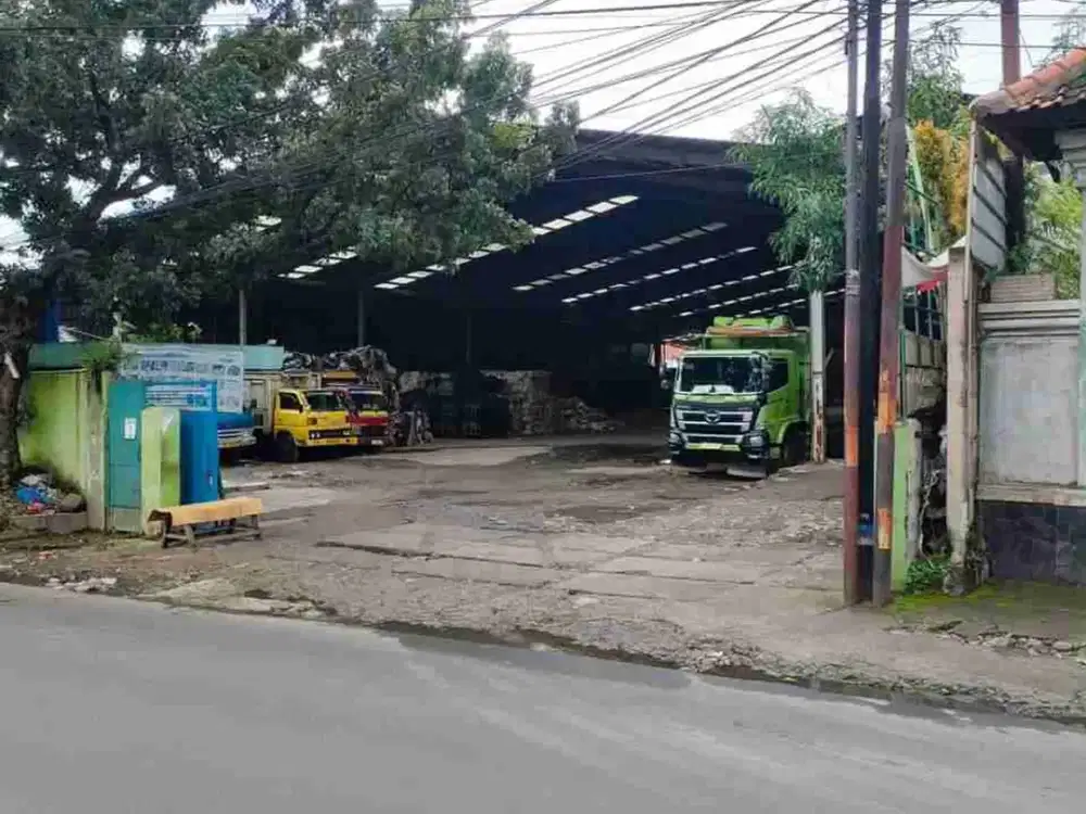 DIJUAL GUDANG PINGGIR JALAN RAYA KRANGGAN JATISAMPURNA DEKAT TOL CIBUBUR JATI WARNA JATIKARYA COCOK SEGALA USAHA