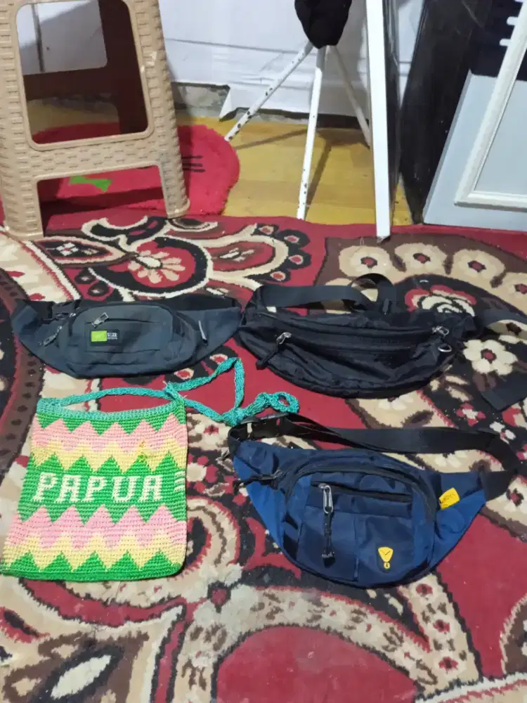 Jual tas pinggang dan topi
