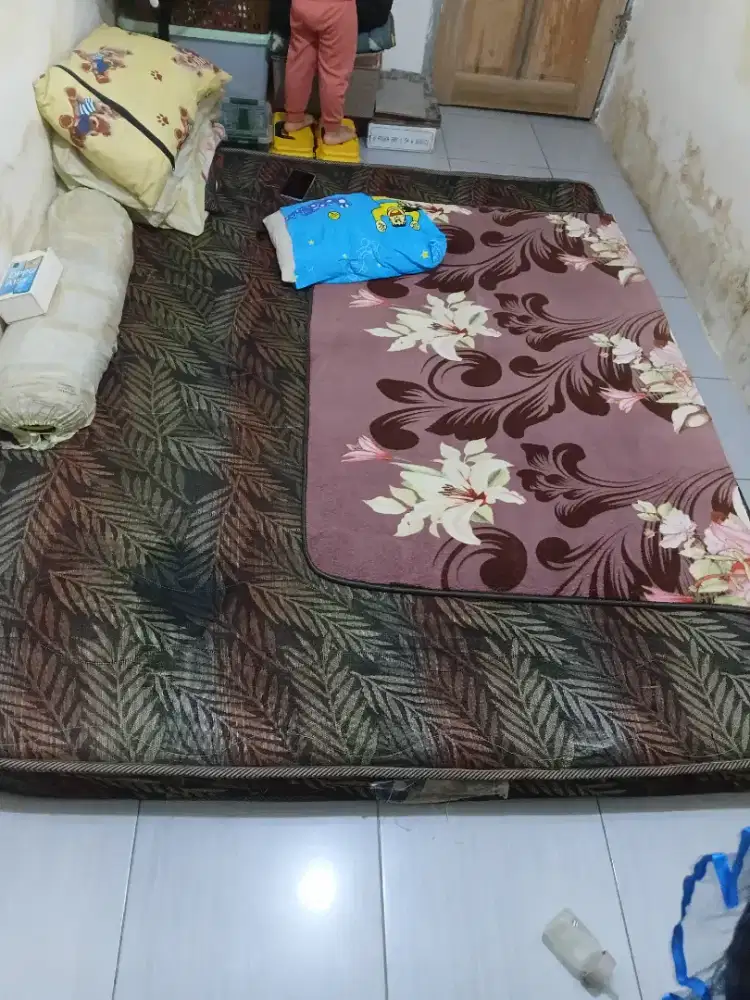 Kasur/spingbed 16×200 merek lotus