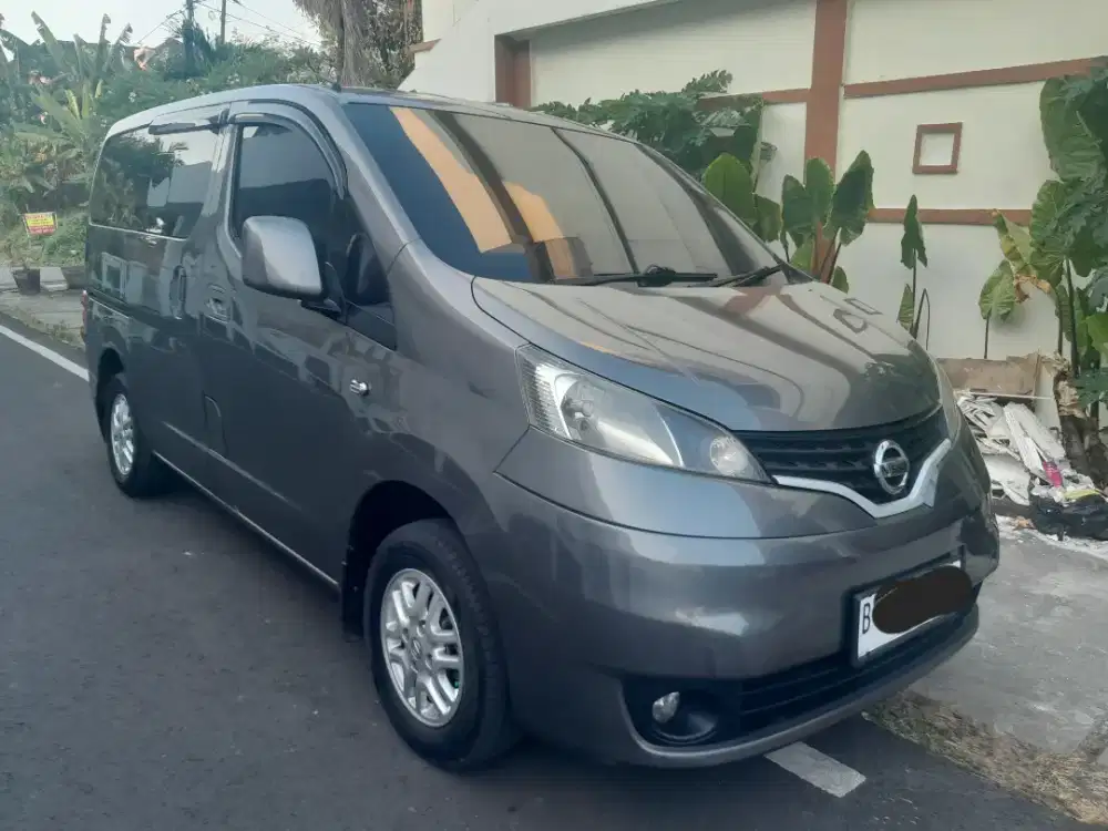 Nissan evalia XV 2012 matic 1.5cc