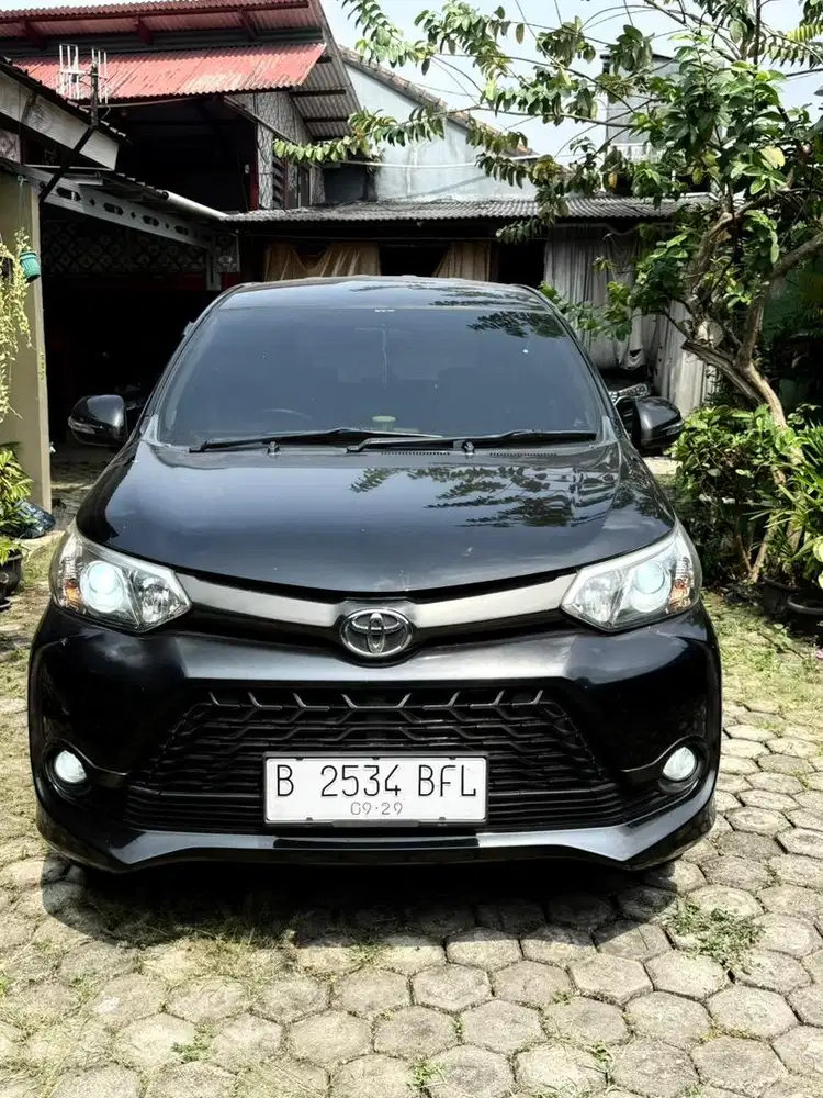 Avanza veloz 1.5 hitam matic 2015