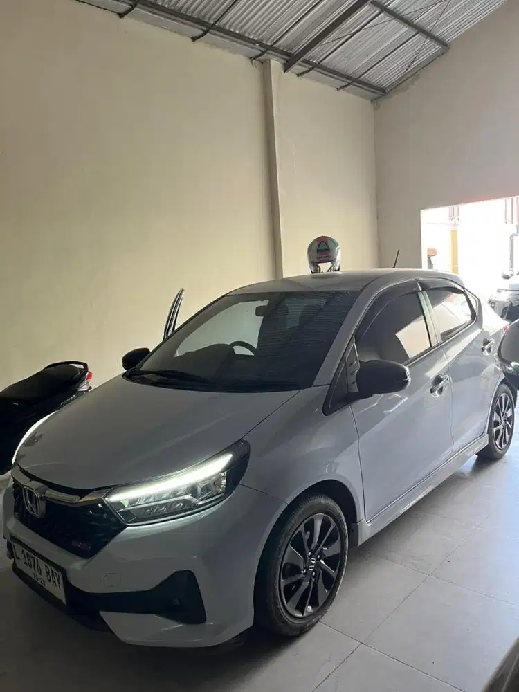 Honda Brio RS AT 2023 KM 20 RB Isitimewa