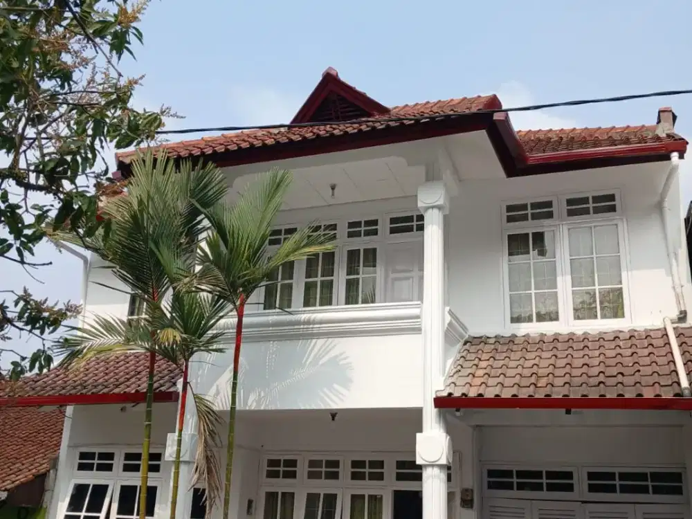 Disewakan Rumah 2 Lantai Nyaman Siap Huni Minimalis Lokasi di Terusan Tubagus Ismail Bandung