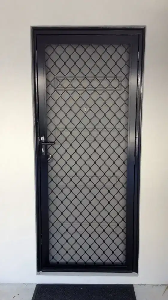 Pintu safety free kasa nyamuk
