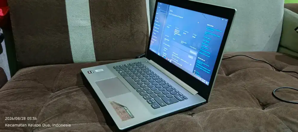 Laptop Lenovo 80XU 2017 (Silver)